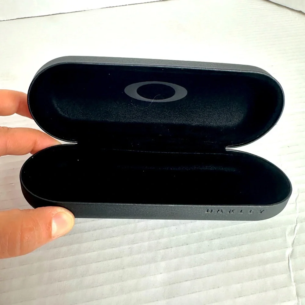 Oakley Matte Black Eyewear Case